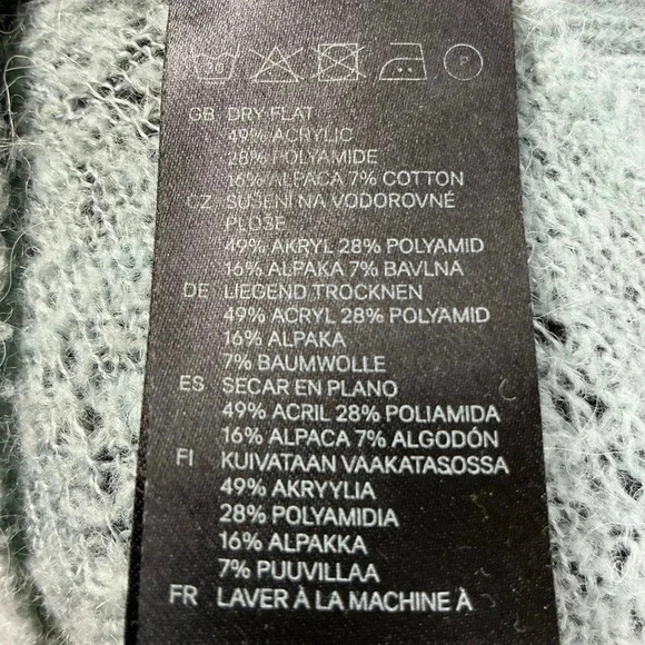 Women’s batwing sweater - Picture 4 of 6